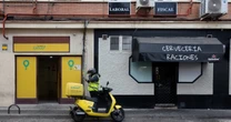 Glovo ha assunto 14mila fattorini in Spagna per adeguarsi alla legge del 2021 che li tutela