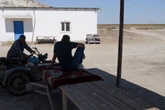 pochi secondi faAvere il deserto al posto di un lagoÈ successo agli abitanti della regione più povera dell’Uzbekistan, che con il prosciugamento dell’Aral hanno perso la principale fonte di sostentamento