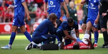 Al calciatore del Nottingham Forest Taiwo Awoniyi è stato indotto il coma farmacologico dopo un grave infortunio