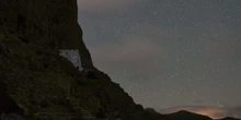 L’Universo potrebbe spegnersi prima del previstoMa comunque moooolto dopo che il Sole avrà distrutto la Terra: a quello invece mancano solo 8 miliardi di anni, anno più anno meno