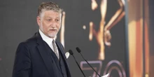 Attori e registi contro il ministro della Cultura Alessandro GiuliLo accusano da tempo di ignorare i problemi del settore, ma negli ultimi giorni la discussione è degenerata in attacchi personali