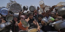 3 minuti faC’è una carestia a Gaza, dice un’organizzazione appoggiata dall’ONUSecondo l'IPC, che monitora le crisi alimentari nel mondo, spesso una persona su tre resta più giorni senza mangiare