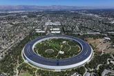 pochi secondi faLa causa di Apple è una rogna per OpenAIDa tempo l'azienda che sviluppa ChatGPT dice che sta sviluppando dispositivi che supereranno gli iPhone: un lungo contenzioso legale potrebbe rallentarla