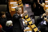 4 minuti faLa politica britannica non si è più ripresa da BrexitDopo il referendum è iniziata una fase di instabilità politica senza precedenti che di fatto è ancora in corso, senza che se ne veda la fine