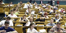 1 minuto faAl semestre aperto di medicina si sono iscritte 54mila persone: l’anno scorso avevano passato il test d’ingresso in 20mila