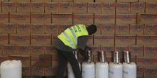 2 minuti faGli Stati Uniti distruggeranno una grossa scorta di contraccettivi di USAIDInvece di distribuirli li hanno portati vicino alla scadenza tenendoli bloccati per mesi in un magazzino in Belgio