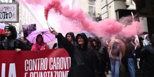 Che storia ha la Festa dei lavoratoriSi celebra il primo maggio ed è legata a un episodio avvenuto a Chicago nel 1886, ma in Italia da decenni si ricorda anche una strage più recente