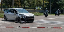 2 minuti faSono stati fermati a Milano quattro ragazzi accusati di aver investito una donna a bordo di un’auto rubata