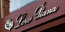 pochi secondi faAnche l’azienda di abbigliamento Loro Piana sarà messa in amministrazione giudiziaria per un’indagine sullo sfruttamento dei lavoratori