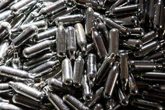 1 minuto faSapete cos’è questo?Il gas esilarante si è diffuso tra giovani e adolescenti per i suoi effetti intensi, i rischi limitati e soprattutto perché è del tutto legale