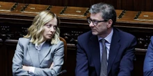 3 minuti faSi comincia a capire qualcosa della prossima legge di bilancioNel Documento programmatico di finanza pubblica appena approvato dal governo c'è innanzitutto una buona notizia sui conti
