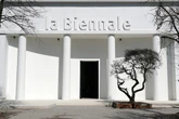 pochi secondi faLa Commissione europea ha avviato la procedura per revocare i fondi alla Biennale di Venezia, per la riapertura del padiglione russo