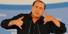 2 minuti faLe barzellette non fanno più ridereSono state a lungo una forma di comicità popolarissima, anche grazie a questo qui; oggi non si sentono quasi più