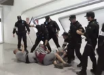 1 minuto faQuattro persone sono state arrestate all’aeroporto di Bilbao dopo uno scontro con la polizia al rientro di alcuni attivisti della Global Sumud Flottilla