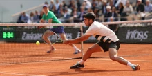Come ha fatto Carlos Alcaraz a battere Jannik SinnerNella finale del Roland Garros più lunga e spettacolare di sempre hanno fatto la differenza alcuni dettagli piccoli, quasi intangibili, ma decisivi