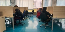 5 minuti faNon ci sono alternative al licenziamento di quasi 500 lavoratori dei call center in SiciliaÈ dovuto alla lunga crisi di Almaviva, una delle aziende più grandi del settore