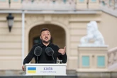3 minuti faZelensky ha proposto a Putin di incontrarsi per mettere fine alla guerraIn una lettera aperta in cui dice che sarebbe inutile aspettare che gli Stati Uniti smettano di concentrarsi sull'Iran