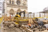 1 minuto faI ritrovamenti archeologici sotto la cattedrale di Notre DameGli scavi iniziati mesi fa in vista della riqualificazione dell'area stanno facendo emergere mura e oggetti di epoche molto diverse