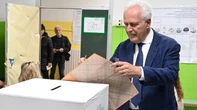 3 minuti faIn Toscana gli exit poll danno molto avanti il centrosinistraIl presidente uscente Eugenio Giani, come da previsioni, è in vantaggio su Alessandro Tomasi di Fratelli d'Italia