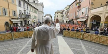 3 minuti faI primi cento giorni di papa Leone XIV, defilatoHa mantenuto la linea del suo predecessore su molti temi, non ha fatto grandi nomine o discorsi, e finora si è occupato soprattutto del Giubileo