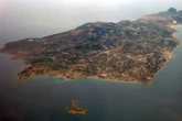 19 ore faForse l’Itaca dell’Odissea non era l’odierna isola di ItacaBensì una penisola che oggi ha un altro nome: secondo una teoria che circola da anni ci sarebbero varie prove letterarie e geologiche