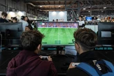 3 minuti faSony non produrrà più dischi fisici per i videogiochi della PlayStationA partire da gennaio del 2028 verranno venduti solo in formato digitale oppure con codici per il download contenuti nelle confezioni