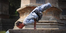 1 minuto faPer i monaci di Shaolin arrivano tempi duriIl più famoso tempo buddista cinese ha un nuovo abate, che vuole chiudere i negozi di souvenir e impedire il cibo da asporto durante la meditazione