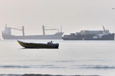 pochi secondi faTre marinai indiani sono stati uccisi da un attacco statunitense contro una petroliera nel golfo dell’Oman