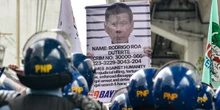 In prigione all’Aia, ma candidato alle elezioni per diventare il sindaco di DavaoÈ l'ennesimo incredibile sviluppo delle vicende che riguardano la famiglia dell'ex presidente filippino Rodrigo Duterte