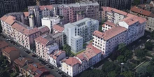 Questo palazzo è stato costruito al centro di un cortile?È la questione attorno a cui gira tutto un caso giudiziario molto importante: quello che ha fatto iniziare le inchieste sull'urbanistica a Milano