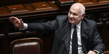 L’abolizione dell’abuso d’ufficio è legittima, dice la Corte costituzionaleI giudici sostengono che la legge voluta e approvata dal ministro Carlo Nordio non violi gli accordi internazionali
