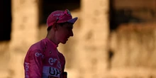 Il Giro d’Italia con o senza Tadej PogačarQuest'anno il più forte ciclista in circolazione non ci sarà, ma non è detto che sia un male