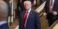 pochi secondi faCos’è questa storia dei «sabotaggi» che Trump dice di subire all’ONUDice di averne subìti almeno tre, citando dei malfunzionamenti tecnici nelle scale mobili e nel teleprompter poi risolti in poco tempo