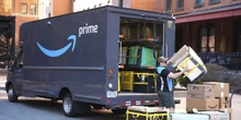 pochi secondi faAmazon ha accettato di pagare 2,5 miliardi di dollari per chiudere una causa su pratiche scorrette legate all’offerta Prime