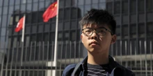 Sono state presentate nuove accuse contro Joshua Wong, il noto attivista di Hong Kong in carcere da oltre quattro anni