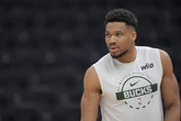 3 minuti faGiannis Antetokounmpo lascerà i Milwaukee BucksDopo 13 anni il cestista greco cambierà squadra in NBA: giocherà per i Miami Heat