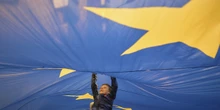 Tre elezioni in Europa in un giorno soloDomenica ci sono le presidenziali in Romania (ballottaggio) e Polonia (primo turno) e le parlamentari in Portogallo: una breve guida