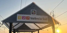 La metropolitana di Valencia è stata completamente riaperta, otto mesi dopo le alluvioniChe lo scorso ottobre causarono più di 200 morti nell'area metropolitana della città, e distrussero stazioni e binari