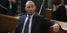 Riccardo Bossi è stato condannato in primo grado a un anno e quattro mesi di carcere, questa volta per maltrattamenti contro la madre
