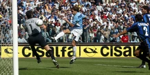 Il 5 maggio 2002 e gli altri Scudetti vinti con un sorpasso all’ultima giornataÈ successo solo quattro volte nella storia della Serie A, e in una di queste c'erano proprio Simone Inzaghi e Antonio Conte