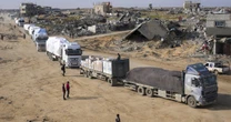 La ong inventata da Israele per controllare la distribuzione del cibo a GazaÈ la Gaza Humanitarian Foundation, che nei piani israeliani diventerà presto l’unica a operare nella Striscia