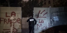 La disastrosa operazione della polizia marsigliese per catturare un narcotrafficanteGli agenti volevano attirarlo con 360 chili di cocaina: non ci sono riusciti, e se la sono tenuta, gestendola in modo molto spregiudicato