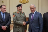 1 minuto faCom’è che la missione della delegazione europea in Libia è finita così maleIn sintesi, la Commissione e la diplomazia italiana si sono fatte prendere alla sprovvista dal generale Khalifa Haftar