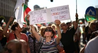 1 minuto faIn Bulgaria non vogliono davvero l’euroLa sua adozione è così impopolare che sostenerla ha dei costi politici che quasi nessuno si vuole accollare: ad approfittarne è l'estrema destra