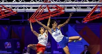 2 minuti faIl pentathlon moderno è sempre più moderno eppure molto poco modernoGià da qualche anno c’erano le pistole laser, ora è arrivata la corsa a ostacoli al posto dell’equitazione
