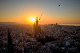 3 minuti faLa Sagrada Familia non è finita-finitaLe sei torri centrali del transetto sì, ma restano altri lavori da fare: potrebbero volerci ancora dieci anni, se va bene