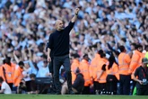 5 minuti faPep and the CityIn dieci stagioni da allenatore del Manchester City, Pep Guardiola ha cambiato la storia della squadra, spendendo tanto e vincendo tantissimo