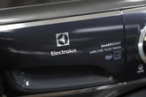 4 minuti faLa multinazionale di elettrodomestici Electrolux ha annunciato ai sindacati 1.700 esuberi e la chiusura di uno stabilimento in Italia