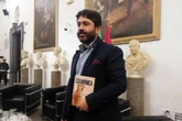 5 minuti faÈ stata assegnata la scorta al giornalista Nello Trocchia, dopo varie minacce per il suo lavoro sulla criminalità organizzata