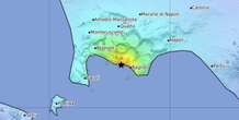 C’è stato un forte terremoto di magnitudo 4.4 ai Campi FlegreiHa causato danni lievi, ma molta agitazione tra gli abitanti dei dintorni di Napoli